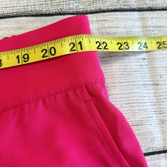 Torrid • Wide Leg Studio Crepe Shorts Hi-Waist Color: Pink Peacock • Sz 22 • NWT - Picture 8 of 12